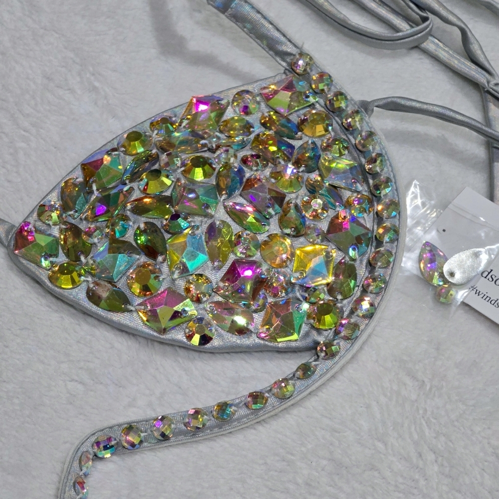 Windsor ✦ Major Glow Silver Embellished Halter Bra Top Gemstone Padded Tie‑Back - Picture 13 of 14